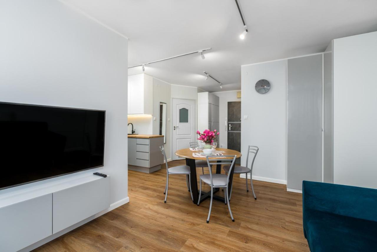 Apartment Jednosci Narodowej By Renters *