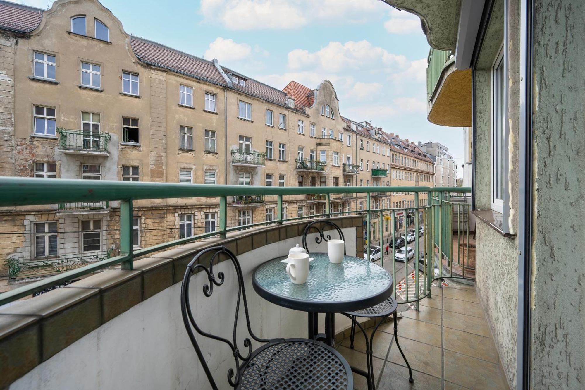 Apartment Jednosci Narodowej By Renters